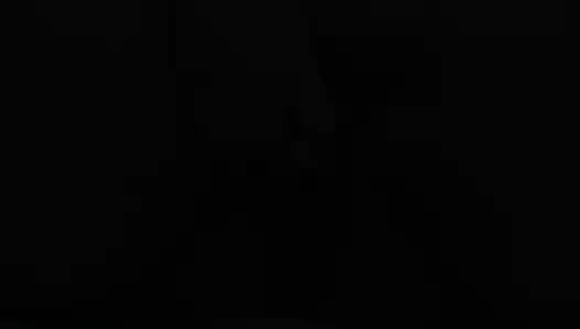 Hintli büyük memeli üvey anne el yapımı oyuncağım tarafından sikiliyor