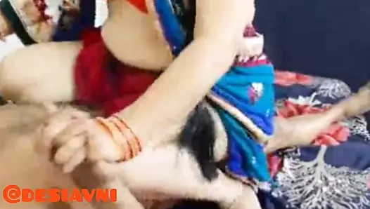 Desi kız istiyor bir sert sikme