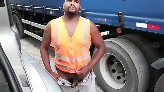 Kamyonu yüklemeden önce