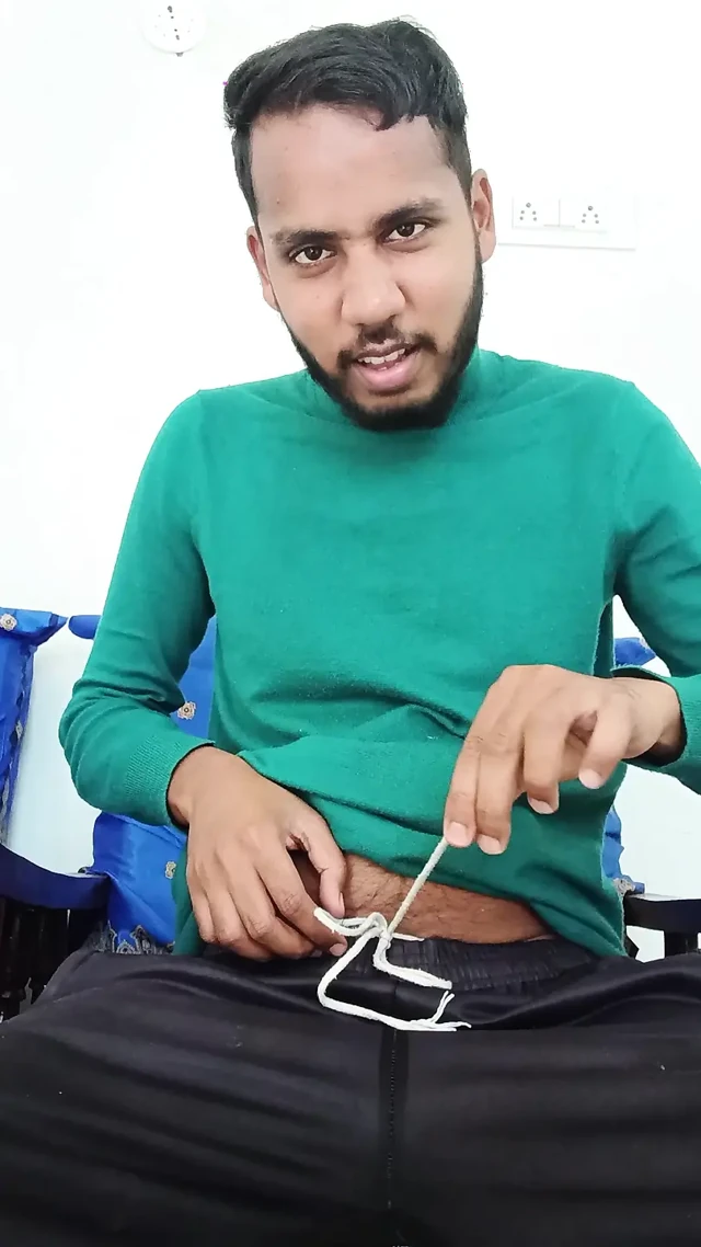 Beni çıplak izle, neden.