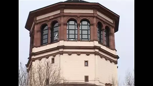 Seksi twink oğlan için ilk anal seks