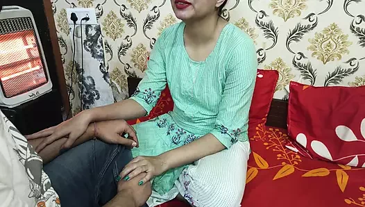 Hintli boşalmamaya çalışıyor - üvey erkek kardeş ve üvey kız kardeşle Hintçe meydan okuma