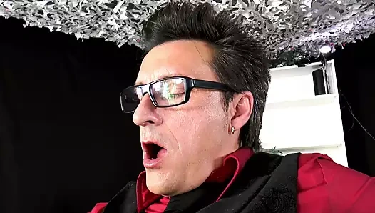 Alman orta yaşlı seksi kadın - paskalya çanları