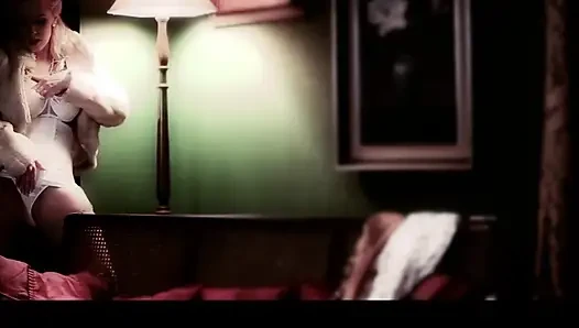 Kirli iç çamaşırlı güzel orta yaşlı seksi kadın modelleri - bölüm #4