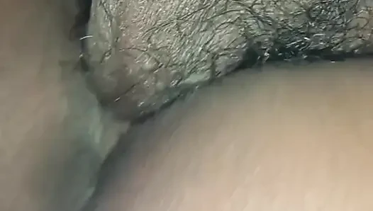 Hintli kız köylü kayınvalidesi büyük memeli teyze açık havada kayınvalidesi ile seks yapıyor
