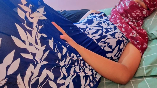 Malezyalı Utangaç Kız Azgın Adamla Başlıyor.