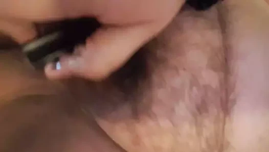 Bir sürtük onun önünü kelepçeleri çektikten sonra boşalması emredildi