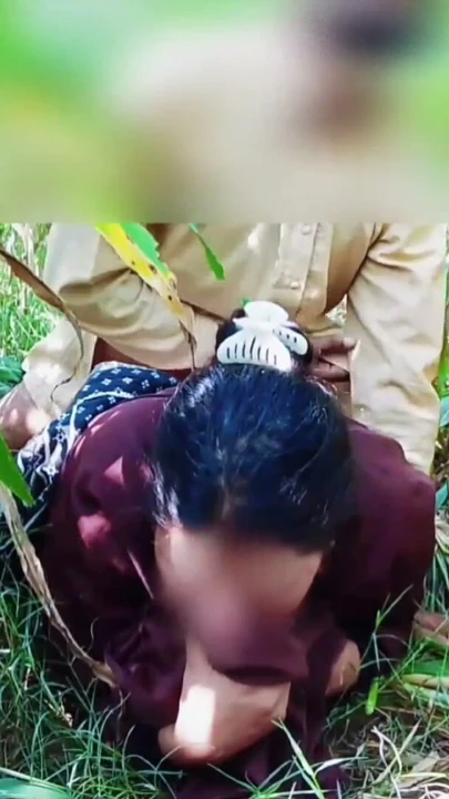 Kheton mein ghumne ke liye Aaye to mood ban gaya piche se Dala to maja a Gaya | Clip 1