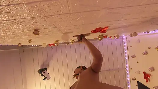 Yarak zevkini gizlemeden eriyor allmylinks misssvikki