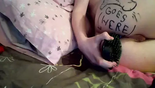 Hairbush anal