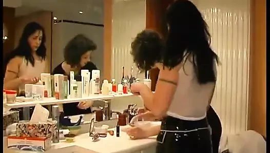 Kızlar dışarı çıkmaya hazır olduğunda...