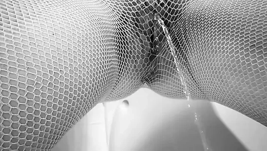 amatör milf ingrid ağları ile pissing + ağır çekim