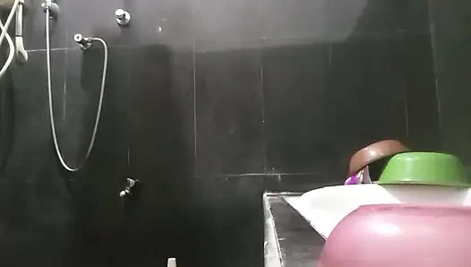 Güzel ev yapımı solo video doğal gerçek his özel tarz yumuşak ruh hali tam vücut özgüven bağımsız solo