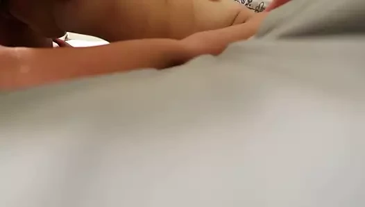 Yakalandı: arkadaşımın karımı zevkle çığlık atmasını izle