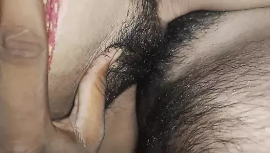 Hintli pragnet evli kadın diksha yenge büyük yarağıma biniyor