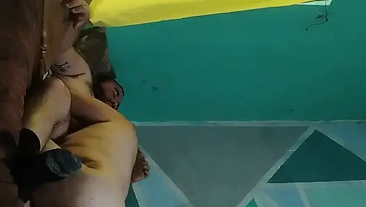 Büyük götlü olgun anne