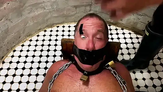 Dominatrix sahibe April - masa oyunu - yakalama