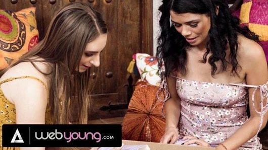 Kızlar seks sınavı için vibratörleri deneyin