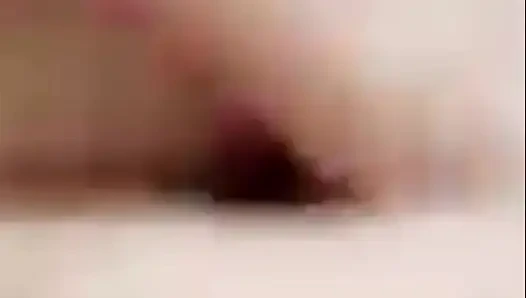 Üvey kız sanjay inleyerek mastürbasyon yapıyor