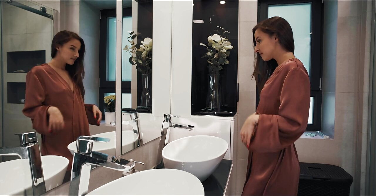 Amirah adara ve clemence audiard daha önce hiç olmadığı gibi birbirlerini becerecekler