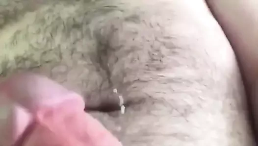 cub cums üzerinde onun sakal