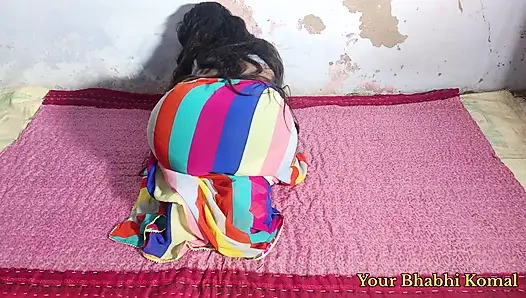 Güzel Hintli hizmetçi edepsiz Hintçe sesli ateşli seks