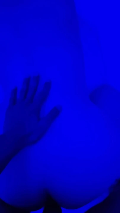 Seksi kız domaltarak🥵 sikişmeyi seviyor