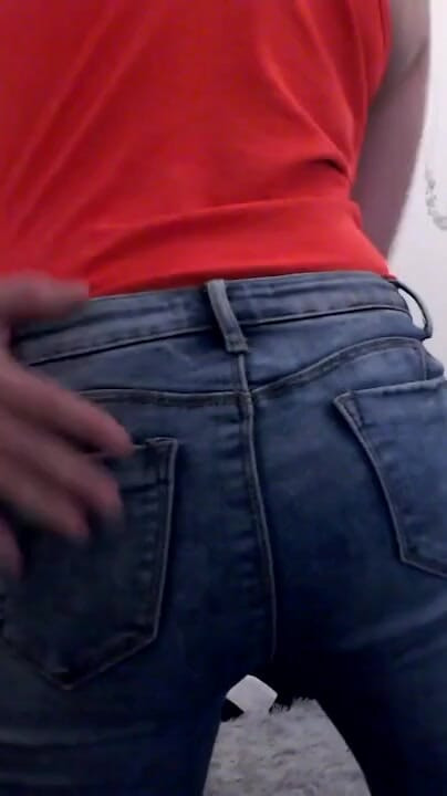 Playing with her ass in jeans | Clip 1