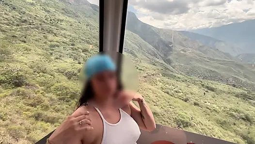 Kolombiya'da Teleferikte Oral Seks Ve Sikiş, Santander Çok Azgın Hamile Bir Kadınla