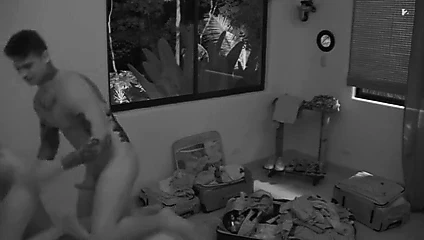 lanet üzerinde gerçeklik şovu