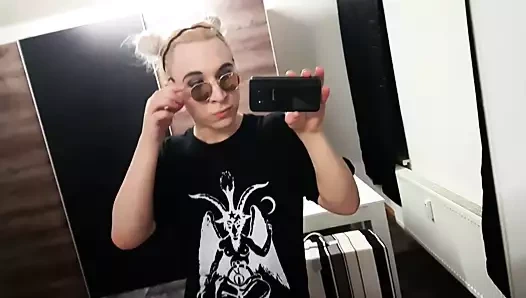 Ateşli sarışın şeytan trans baphomet amotharis femboy kız iblisi