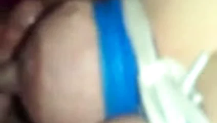 abgebundene Titten und lange Nippel