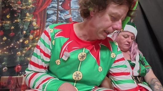 Seks oyuncağı rafında 10. gün elfler