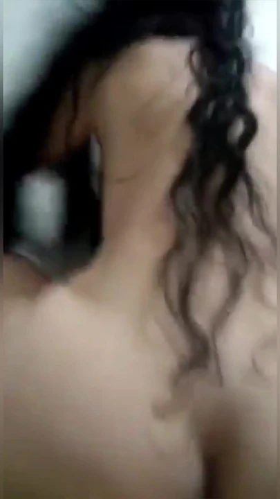 Захватывающий момент из "Очень горячая 60-летняя зрелая горничная"