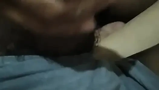 Yarağı yağla salla ve tekrar tekrar fışkırt