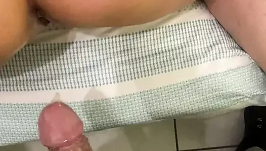 Spor salonu eğitmenim