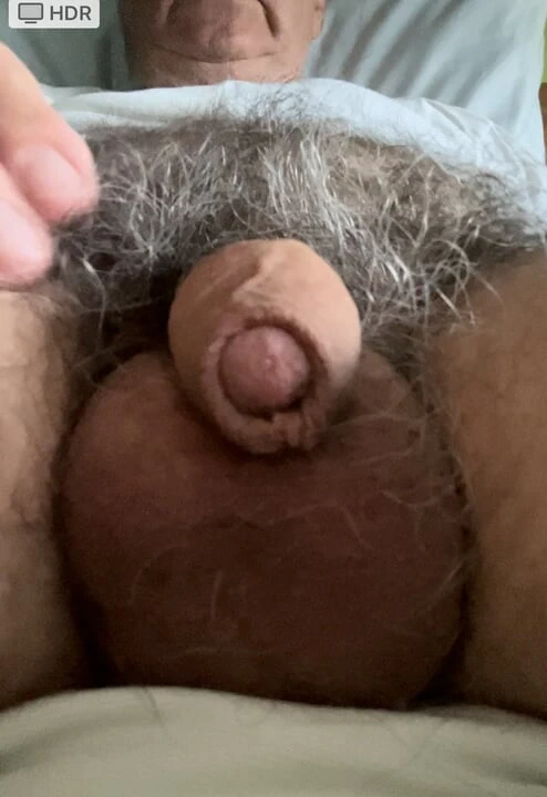 Oyunda sünnetsiz - yukarı bakıyor