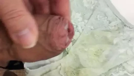 Kız kardeşimin külotu düşük
