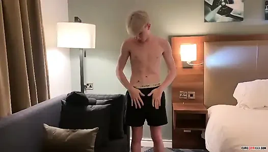 Otel odasında azgın