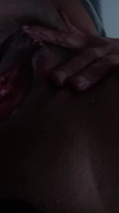 Красивый фистинг глубоко в