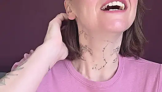 Üvey annemin orta yaşlı seksi en iyi arkadaşımla kazara yüze boşalma zamanı azgın bir çağrıya döndü o doyumsuz kıllı bir olgun