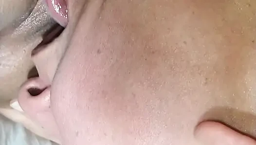 Carlita ve Raquel yalanmış amcıkların dönüşü