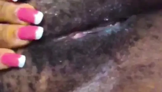 Güzel Roselee canlı bir videoda kendine dokunuyor viral