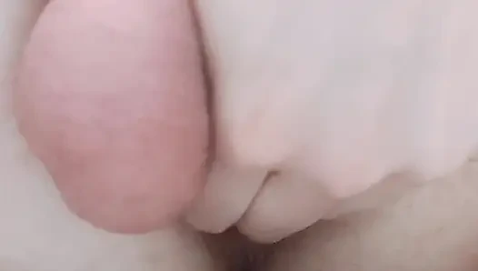 Erika Oak kendi göt deliğine işiyor