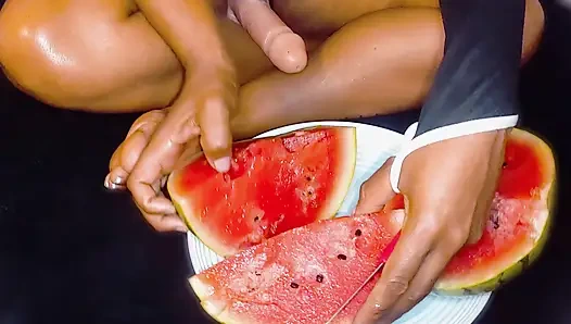 PERULU MEME KOLTUK ALTı YALAMA KARPUZLU SÜRTÜK RAHIBE