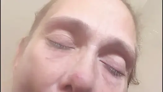 Headrietta: Dişetleri ile sihir
