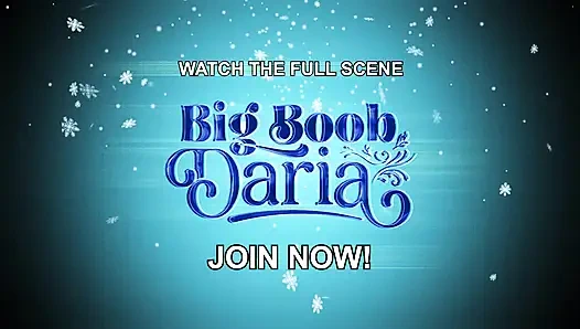 Köpük banyosu bikinili bebek