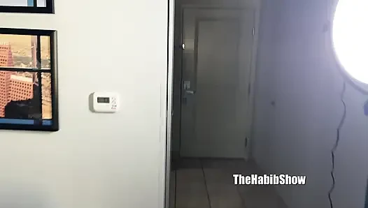 Gırtlağına kadar alma kraliçesi cecel portorik tanrıça Bendin ova arkadan büyük bir boru alıyor