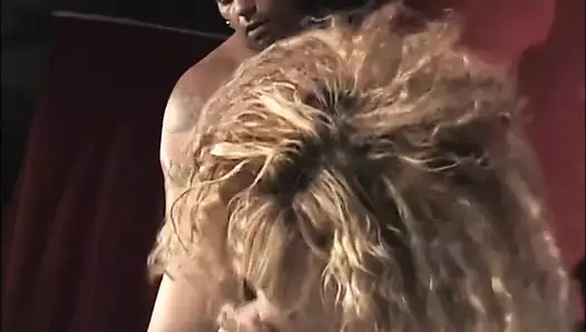 bağbozumu vahşi transeksüel deneyim