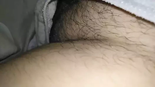 Kıllı amcık bir fahişe.